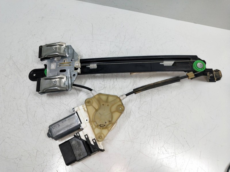 Recambio de elevalunas trasero izquierdo para seat leon (1p1) 1.9 tdi referencia OEM IAM 1K0959703N S1105H006 5P Recambio de elevalunas trasero izquierdo para seat leon (1p1) 1.9 tdi referencia OEM IAM 1K0959703N S1105H006 5P