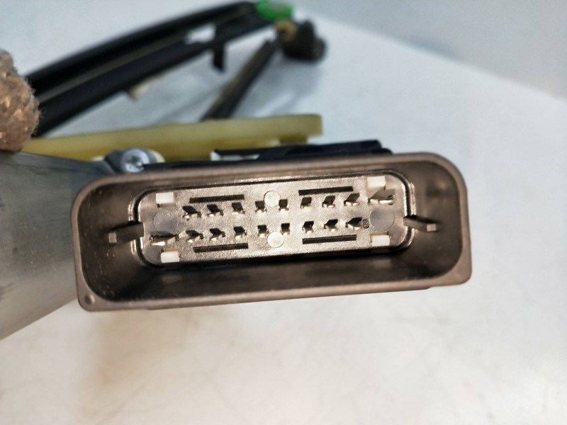 Recambio de elevalunas trasero izquierdo para seat leon (1p1) 1.9 tdi referencia OEM IAM 1K0959703N S1105H006 5P Recambio de elevalunas trasero izquierdo para seat leon (1p1) 1.9 tdi referencia OEM IAM 1K0959703N S1105H006 5P