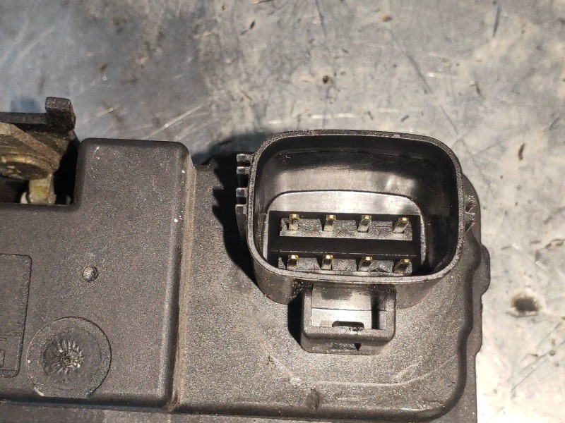 Recambio de motor cierre centralizado delantero izquierdo para volvo xc70 d5 awd ocean race referencia OEM IAM   