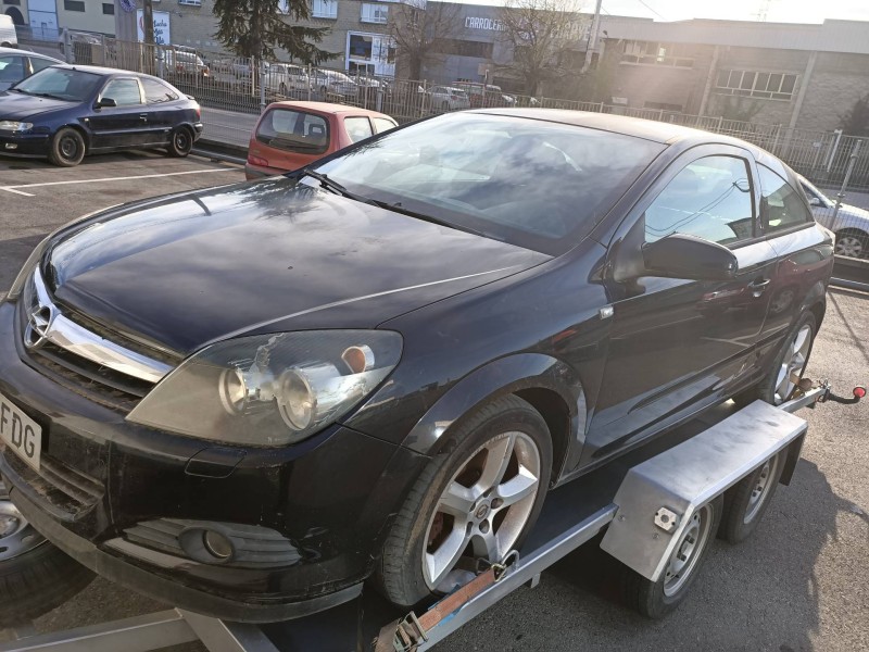 opel astra gtc del año 2006