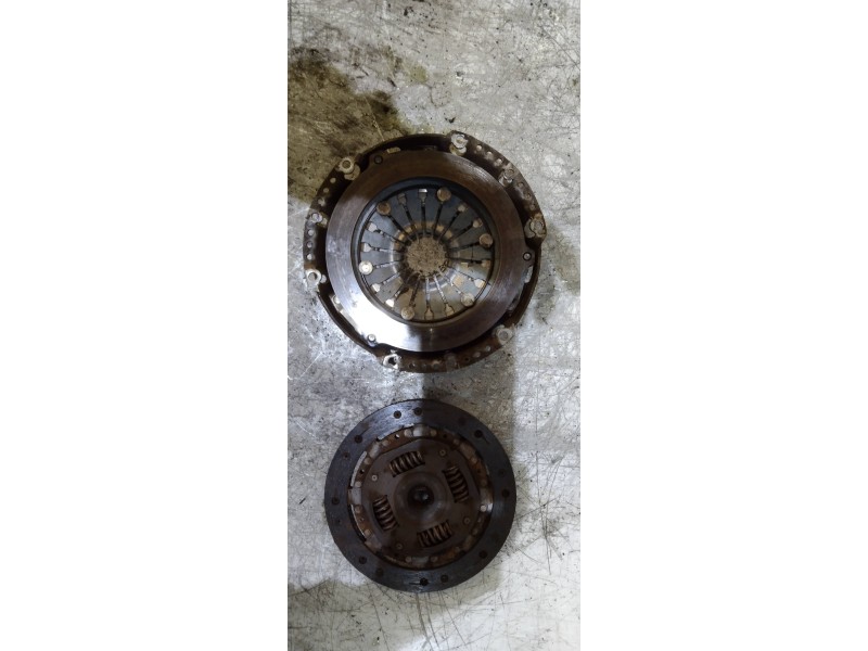 Recambio de kit embrague para ford focus c-max (cap) ambiente (d) referencia OEM IAM   