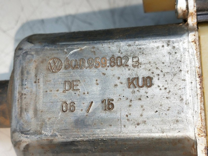 Recambio de elevalunas delantero derecho para seat leon (5f1) style referencia OEM IAM 5Q0959802B  5P