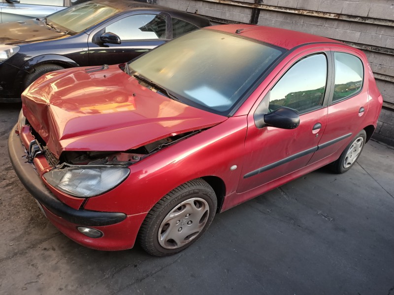 peugeot 206 berlina del año 2000