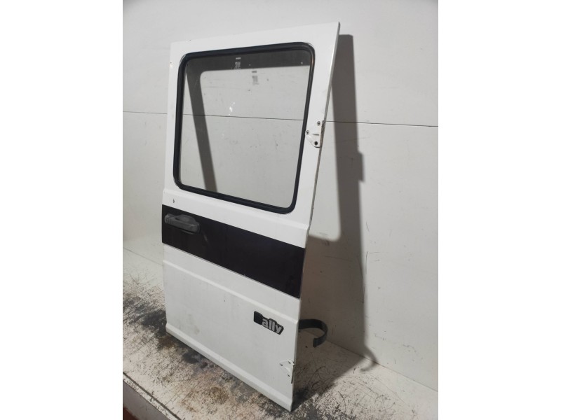 Recambio de puerta trasera derecha para iveco daily caja cerrada (1989 =>) 30-8 caja cerrada referencia OEM IAM   