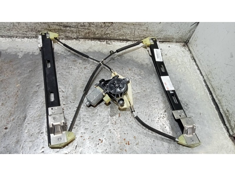 Recambio de elevalunas delantero izquierdo para seat leon (5f1) style referencia OEM IAM 5Q0959801B  5P