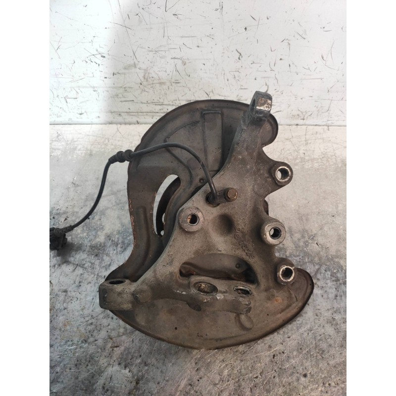 Recambio de mangueta delantera derecha para mercedes clase clk (w209) coupe 320 cdi (209.320) referencia OEM IAM   