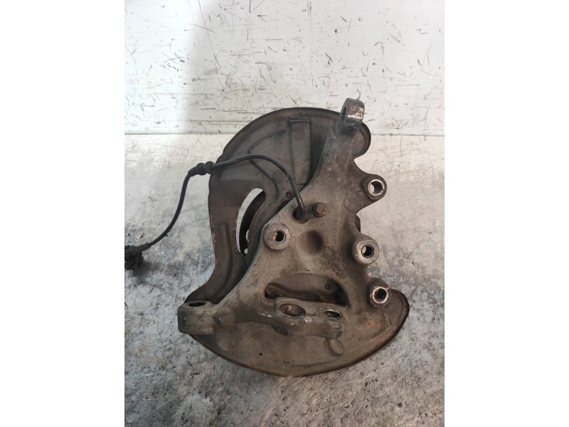 Recambio de mangueta delantera derecha para mercedes clase clk (w209) coupe 320 cdi (209.320) referencia OEM IAM   