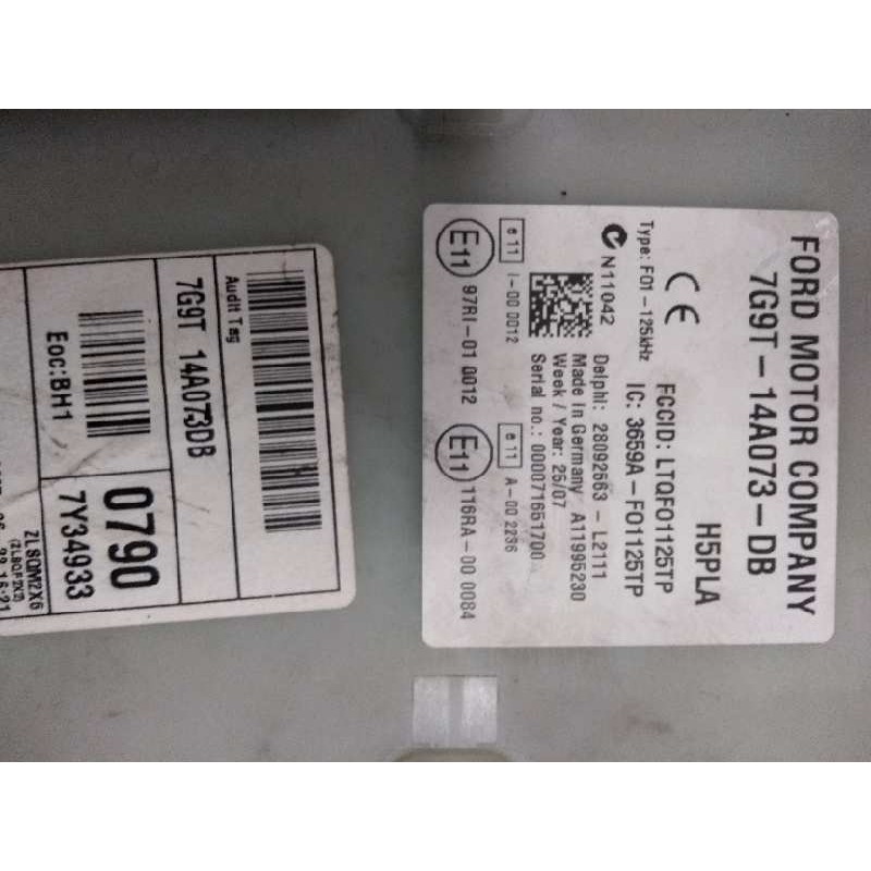 Recambio de caja reles / fusibles para ford mondeo ber. (ca2) ghia x referencia OEM IAM 28092563 7G9T14A073DB 0790 7Y34933