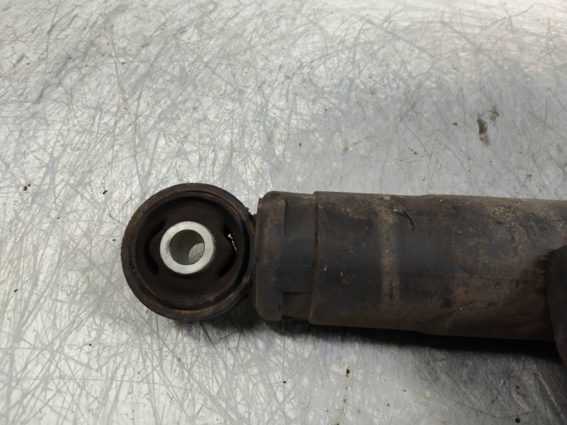 Recambio de amortiguador trasero para lancia ypsilon (101) 1.4 cat referencia OEM IAM   