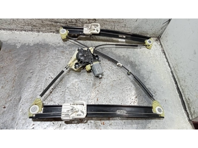 Recambio de elevalunas delantero derecho para seat leon (5f1) style referencia OEM IAM 5Q0959802B  