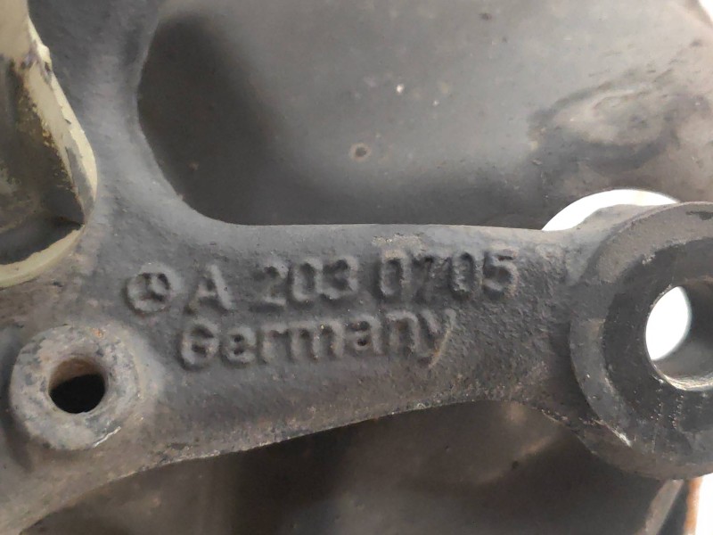 Recambio de mangueta trasera izquierda para mercedes clase clk (w209) coupe 320 cdi (209.320) referencia OEM IAM A2030705  