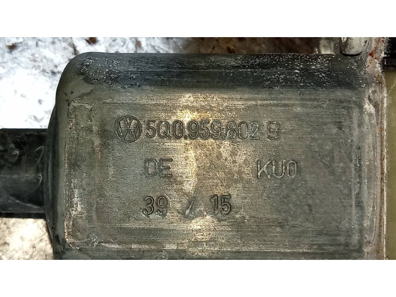 Recambio de elevalunas delantero derecho para seat leon (5f1) style referencia OEM IAM 5Q0959802B  