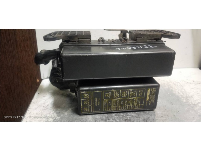 Recambio de caja reles / fusibles para nissan terrano/terrano.ii (r20) s (5-ptas.) referencia OEM IAM 71543024  