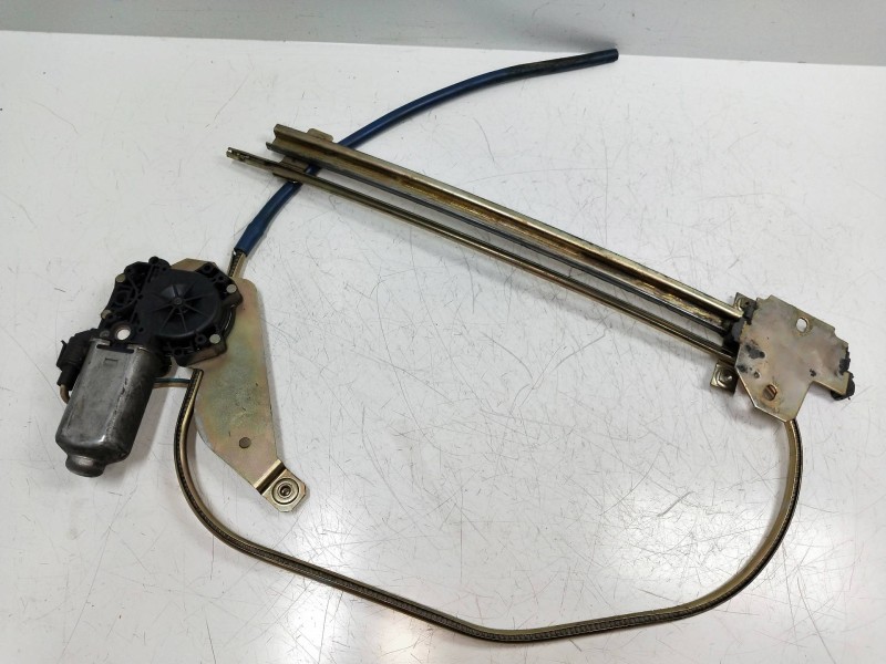 Recambio de elevalunas delantero derecho para seat malaga 1.5 referencia OEM IAM   4P