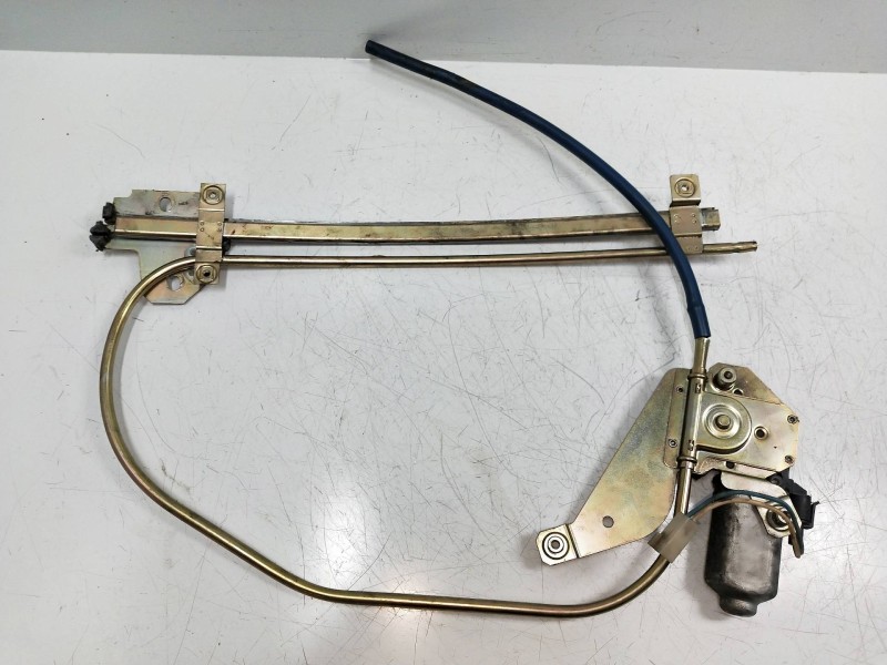 Recambio de elevalunas delantero derecho para seat malaga 1.5 referencia OEM IAM   4P