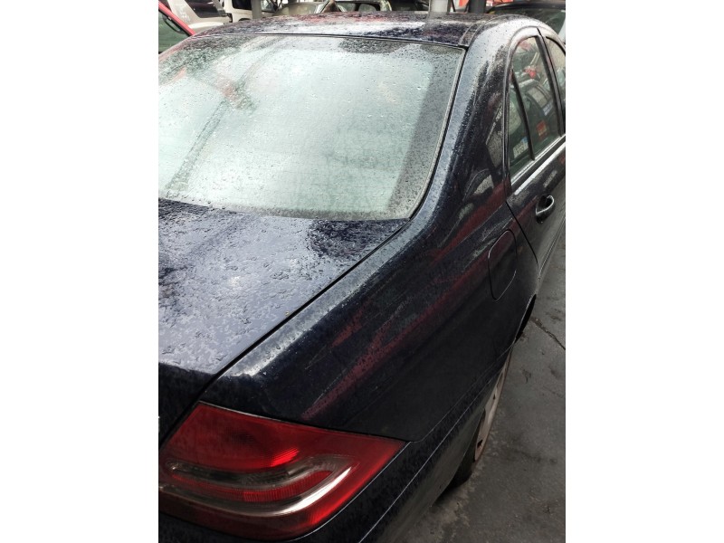 mercedes clase c (w203) berlina del año 2003