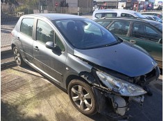 peugeot 307 berlina (s2) del año 2006