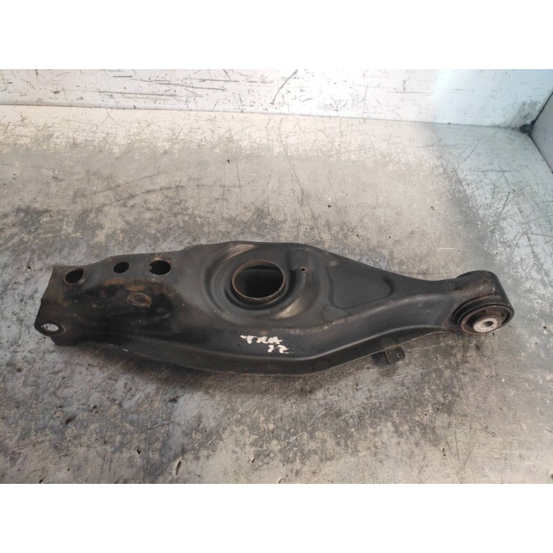 Recambio de brazo suspension inferior trasero izquierdo para mercedes clase clk (w209) coupe 320 cdi (209.320) referencia OEM IA
