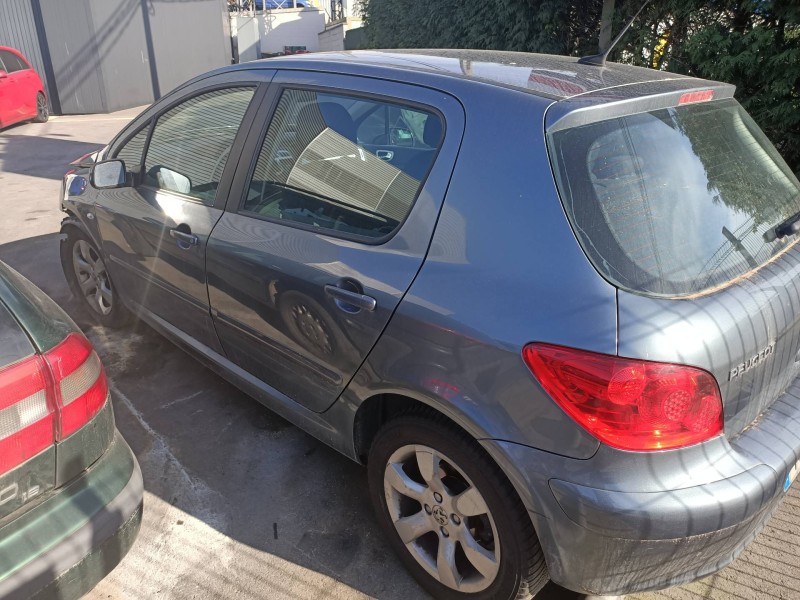 peugeot 307 berlina (s2) del año 2006