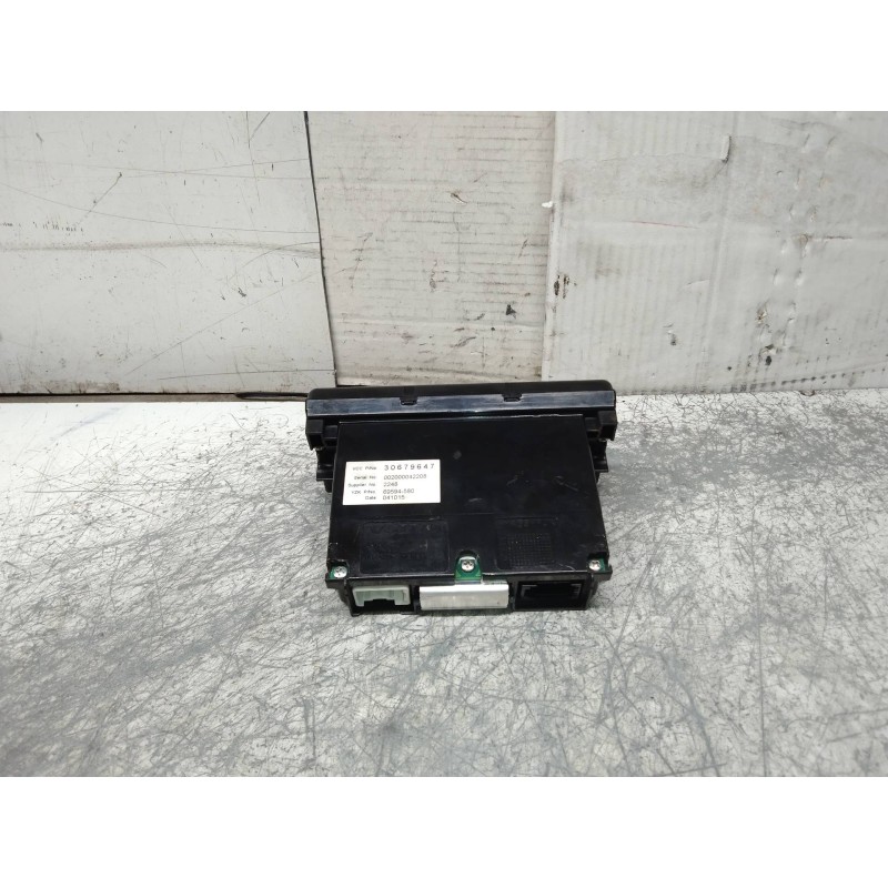 Recambio de pantalla multifuncion para volvo s40 berlina 2.0 d kinetic referencia OEM IAM 30679647 69594580 