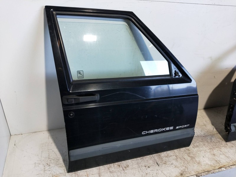 Recambio de puerta delantera derecha para jeep cherokee (j) 2.5 td referencia OEM IAM  5P 