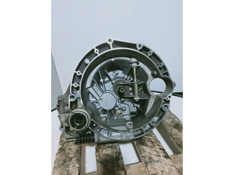 Recambio de caja cambios para mg rover serie 45 (t/rt) classic referencia OEM IAM 3U3R7002EA T6TC1 061004 002572 TRC000400