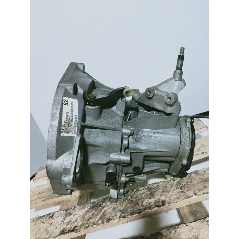 Recambio de caja cambios para mg rover serie 45 (t/rt) classic referencia OEM IAM 3U3R7002EA T6TC1 061004 002572 TRC000400