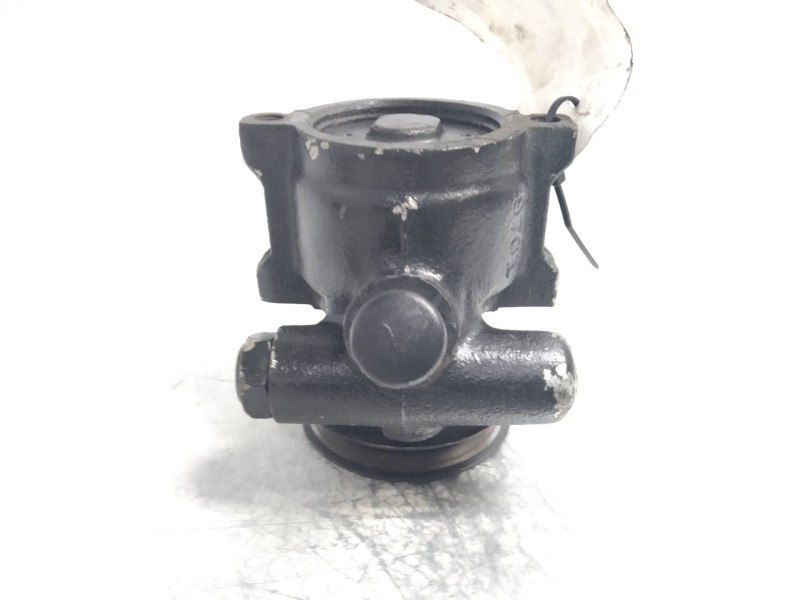 Recambio de bomba direccion para peugeot 205 berlina 1.8 diesel cat referencia OEM IAM   