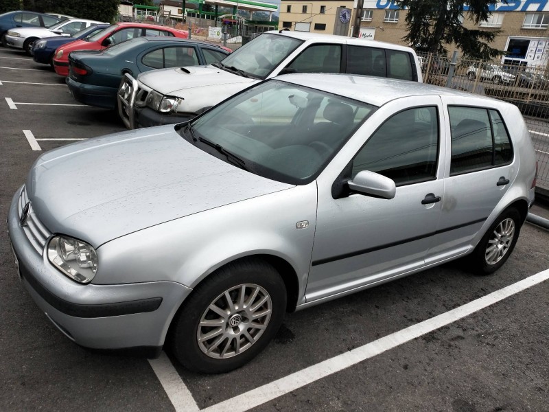 volkswagen golf iv berlina (1j1) del año 2001