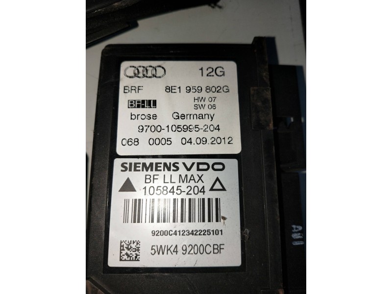 Recambio de elevalunas delantero derecho para seat exeo berlina (3r2) 2.0 tdi referencia OEM IAM 105845204 8E1959802G 4P