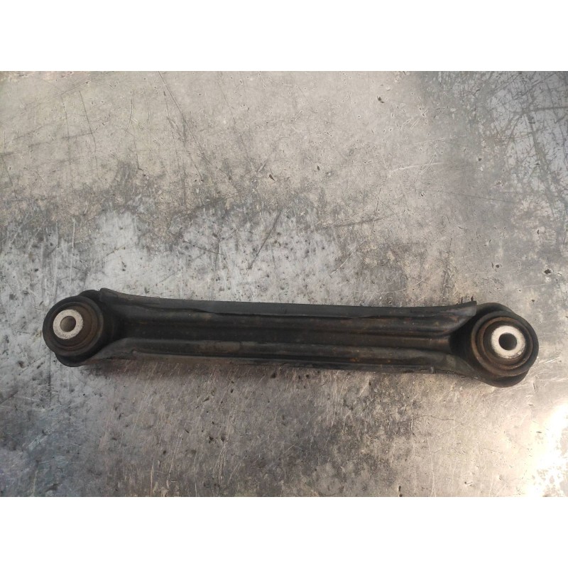 Recambio de brazo suspension superior trasero derecho para mercedes clase clk (w209) coupe 320 cdi (209.320) referencia OEM IAM 