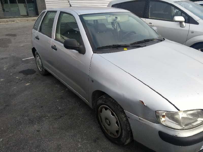 seat ibiza (6k1) del año 2001