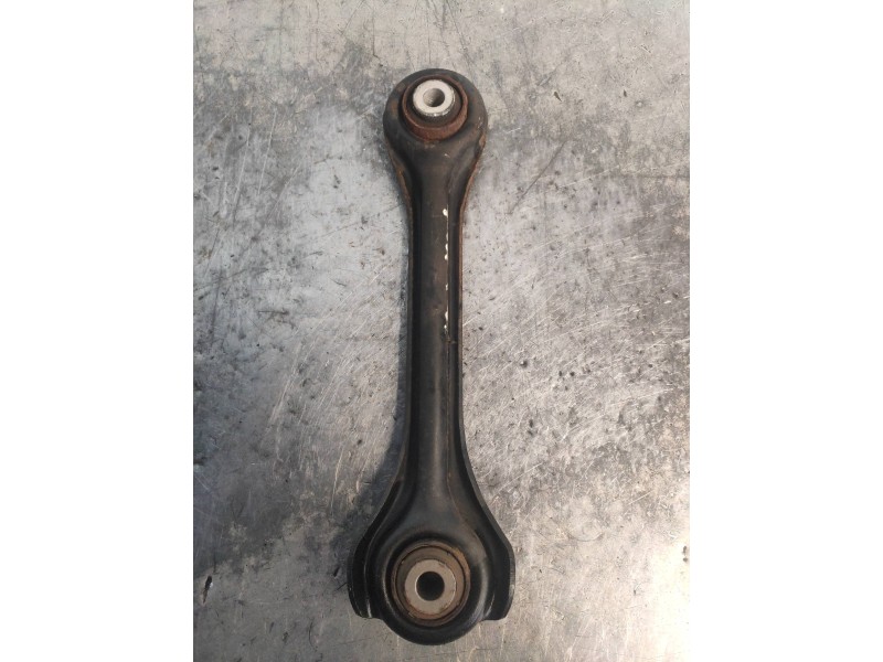 Recambio de brazo suspension superior trasero izquierdo para mercedes clase clk (w209) coupe 320 cdi (209.320) referencia OEM IA