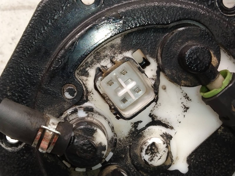 Recambio de bomba combustible para suzuki liana rh (er) 1.6 referencia OEM IAM   