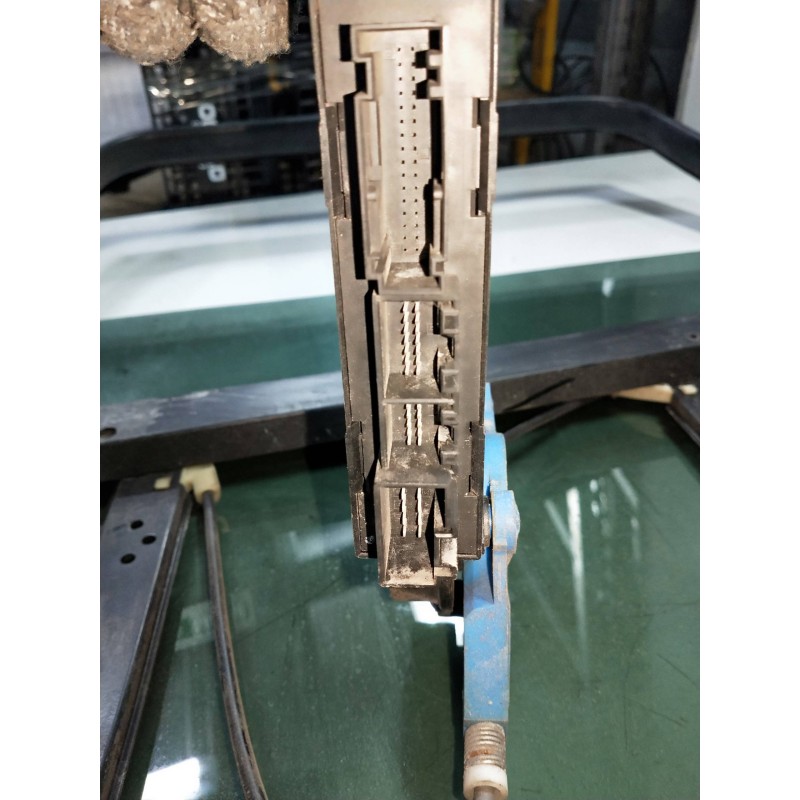 Recambio de elevalunas trasero derecho para porsche cayenne (typ 9pa) 4.5 v8 turbo cat referencia OEM IAM 3D959794C  5P