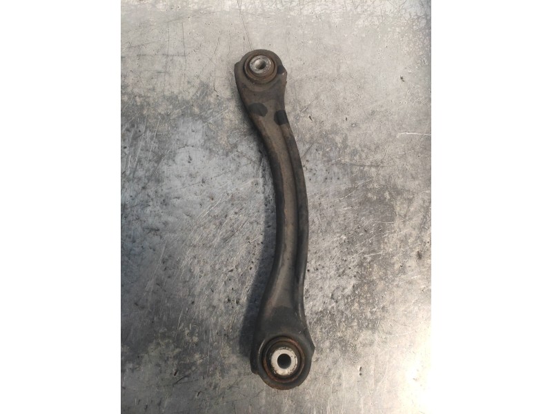 Recambio de brazo suspension superior trasero izquierdo para mercedes clase clk (w209) coupe 320 cdi (209.320) referencia OEM IA