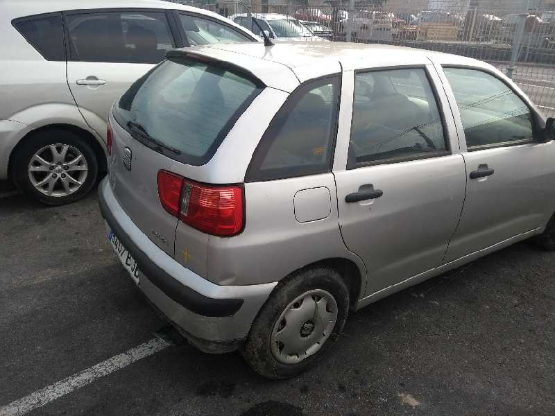 seat ibiza (6k1) del año 2001