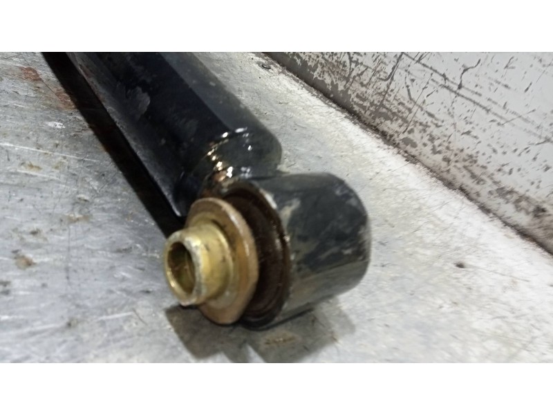 Recambio de amortiguador trasero izquierdo para land rover range rover (lm) td6 se referencia OEM IAM 3352675350905  