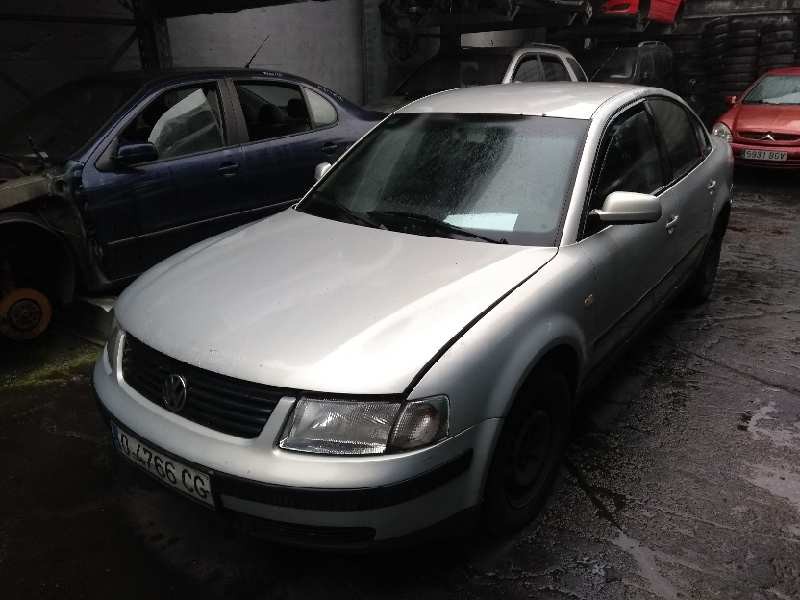 volkswagen passat berlina (3b2) del año 2000