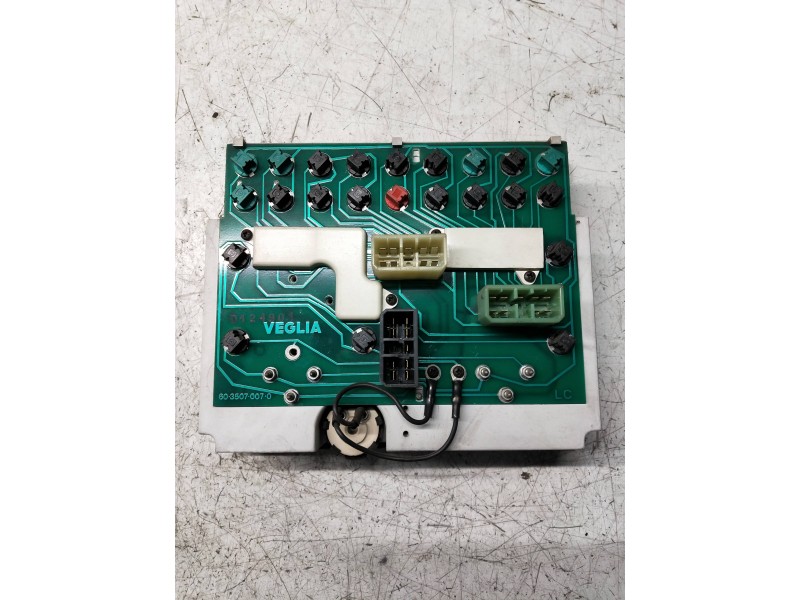 Recambio de cuadro instrumentos para iveco daily caja cerrada (1989 =>) 30-8 caja cerrada referencia OEM IAM 4834952  