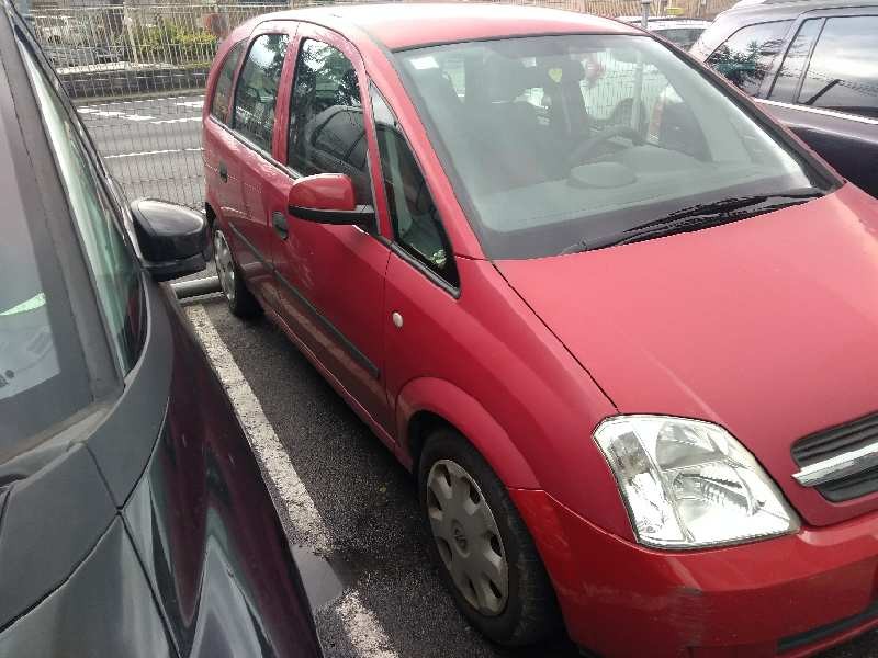 opel meriva del año 2004