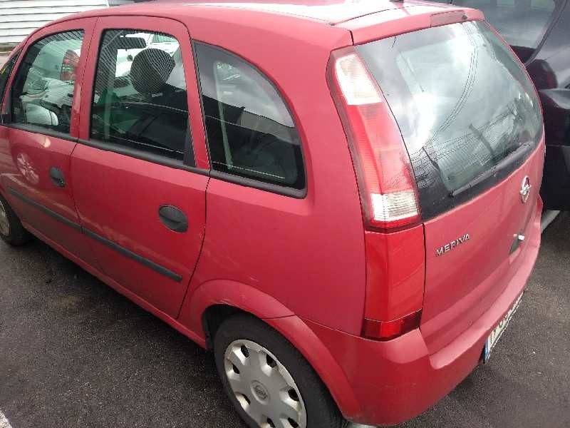 opel meriva del año 2004