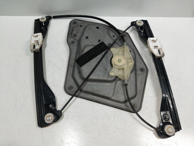 Recambio de elevalunas delantero derecho para skoda suberb (3t4) elegance referencia OEM IAM 8K0959802A  5P