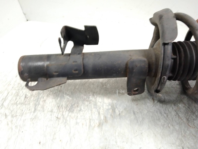 Recambio de amortiguador delantero derecho para mazda 5 berl. (cr) 2.0 crtd active+ (105kw) referencia OEM IAM   