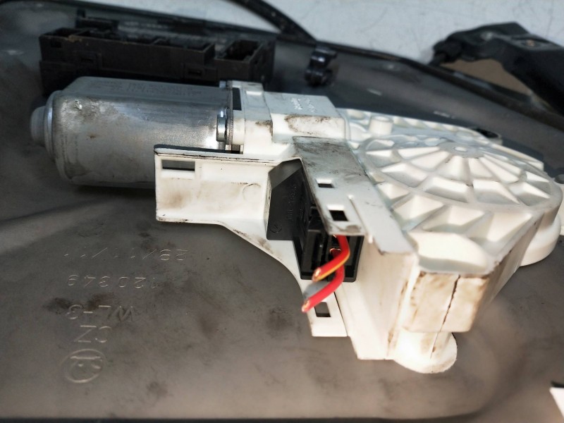 Recambio de elevalunas delantero izquierdo para skoda suberb (3t4) elegance referencia OEM IAM 8K0959801A  5P