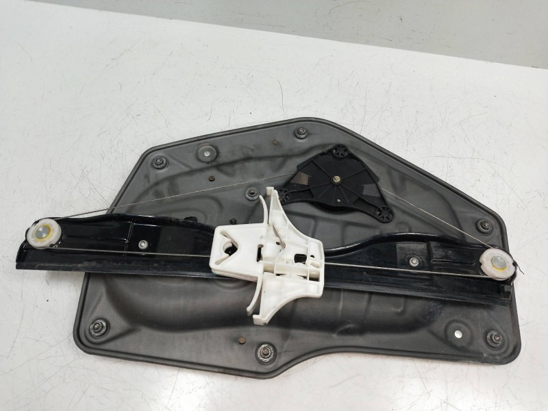 Recambio de elevalunas trasero derecho para skoda suberb (3t4) elegance referencia OEM IAM 8K0959812A  5P