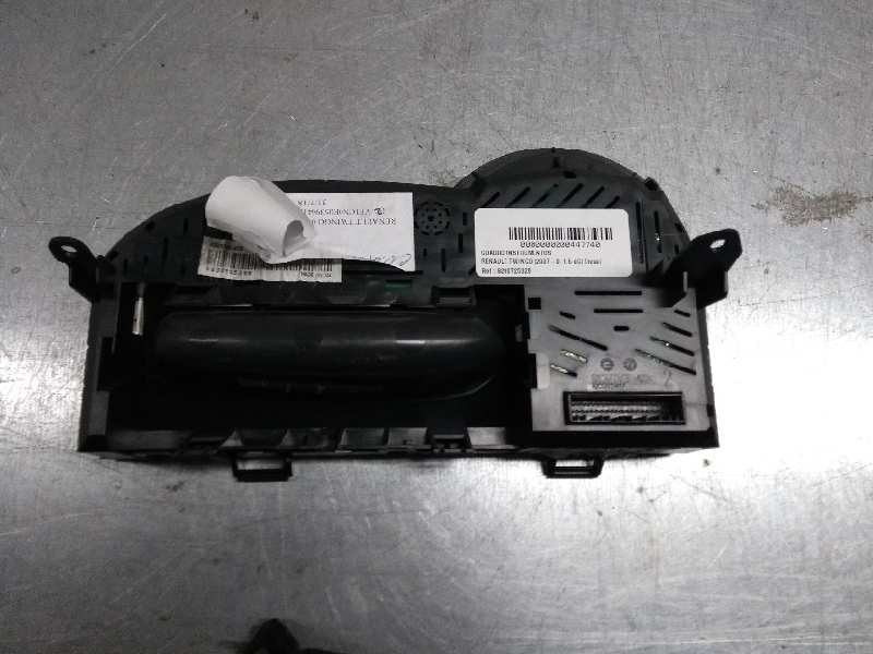 Recambio de cuadro instrumentos para renault twingo 1.5 dci diesel referencia OEM IAM 8200725329  