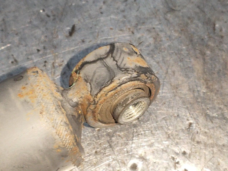 Recambio de amortiguador trasero derecho para nissan pixo (uao) acenta referencia OEM IAM   