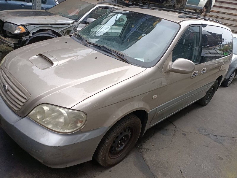 kia carnival ii del año 2002