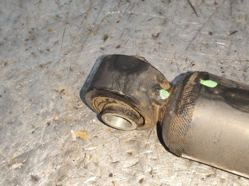 Recambio de amortiguador trasero derecho para nissan pixo (uao) acenta referencia OEM IAM   